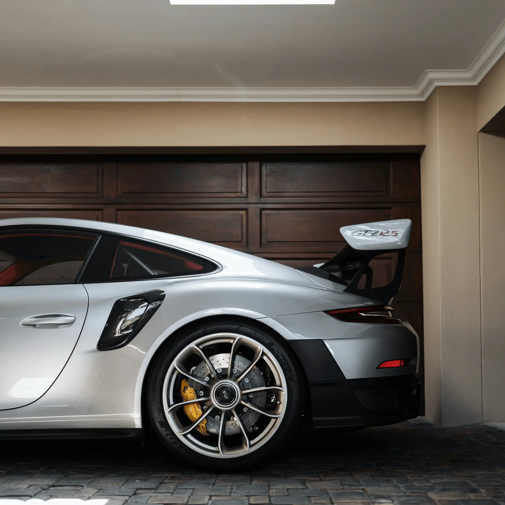 ビルトインガレージのある家を建てるならハコラボ（和歌山）